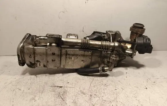 BMW 5 F10 F11 EGR valve cooler 782321005