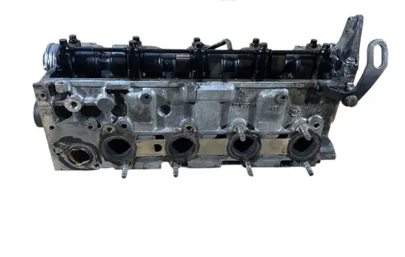 Opel Zafira B Engine head 55193091