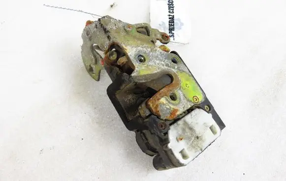Chevrolet Blazer Front door lock 16872421 00505144