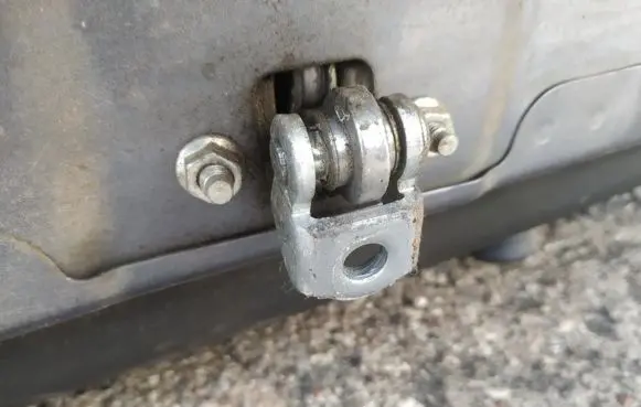 Opel Vectra C Rear door check strap stopper