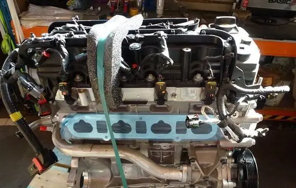 Jeep Cherokee Engine 50052375