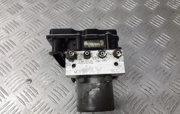 Toyota Avensis T250 ABS Pump 44540-05100