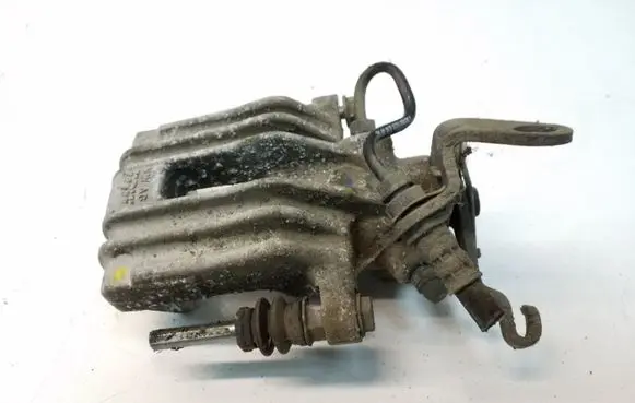 Volkswagen Jetta VI Rear brake caliper