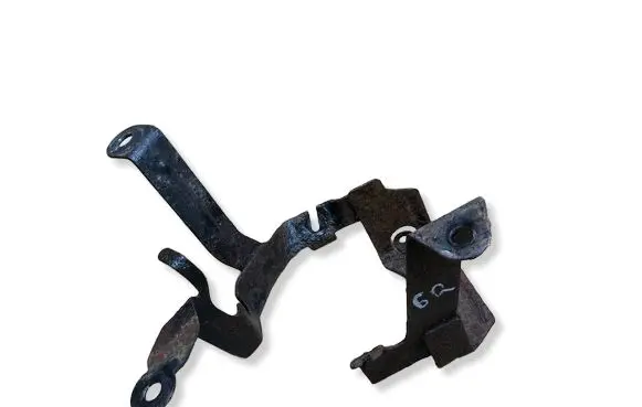 Volkswagen Polo V 6R Power steering pump mounting bracket 6R0423845