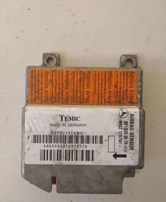 Mercedes-Benz E W210 Airbag control unit/module 0018200026