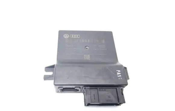Audi Q7 4L Gateway control module 4F0907468