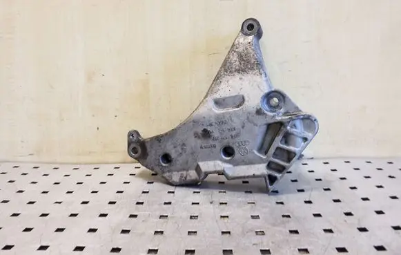 Volkswagen Scirocco Engine mounting bracket 03L199207