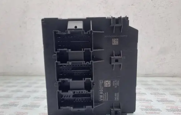 Volkswagen PASSAT B7 Comfort/convenience module 3AA937087G