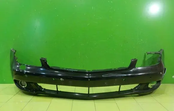 Mercedes-Benz CLS C219 Front bumper PRZOD XP76