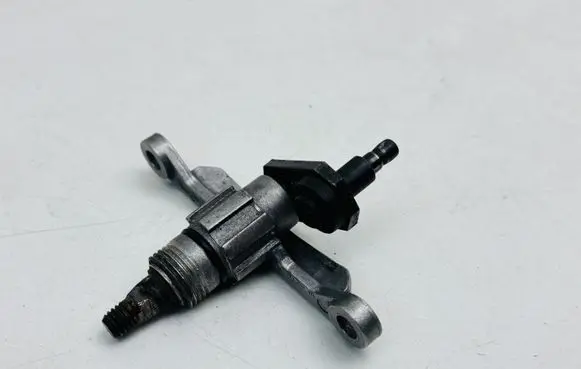 Volkswagen Touareg I Rear window wiper mechanism 7L6955215