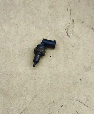 Coolant temperature sensor
