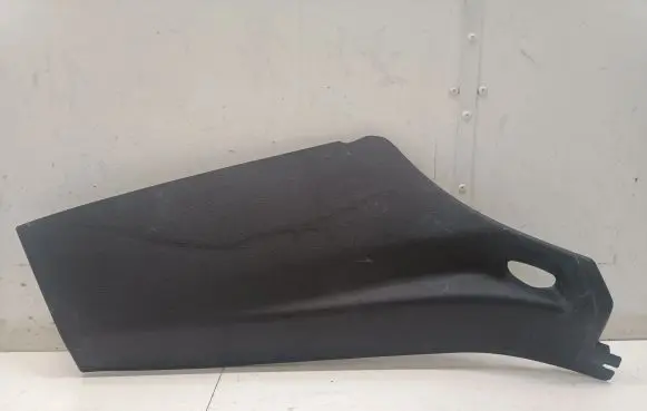 BMW 2 F46 (D) pillar trim (bottom) 7323666