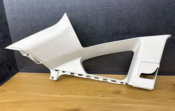 Dodge Caliber (C) pillar trim