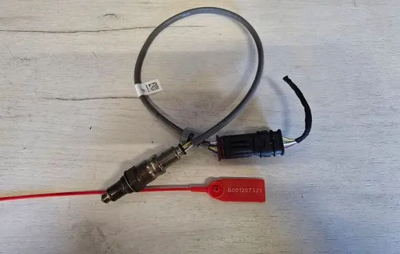 BMW 5 F10 F11 Lambda probe sensor 8686978