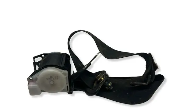 Mitsubishi Pajero Rear seatbelt N1527