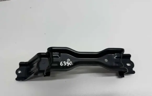 Toyota RAV 4 (XA50) Battery bracket 