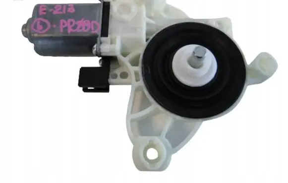 Mercedes-Benz G W463 2nd Gen Front door window regulator motor A0009065806