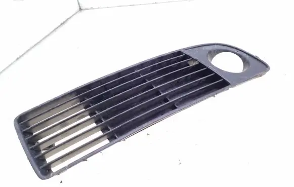 Audi A6 S6 C5 4B Front bumper lower grill 4B0807682H