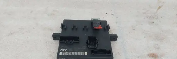 Audi A4 S4 B6 8E 8H Comfort/convenience module 8E0907279C TFK05042002