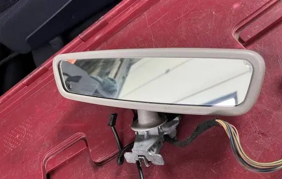 Mercedes-Benz ML W164 Rear view mirror (interior) E1010696