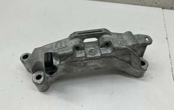 Opel Astra L Engine mounting bracket 9854066580