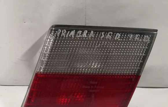 Nissan Primera Tailgate rear/tail lights 23180204