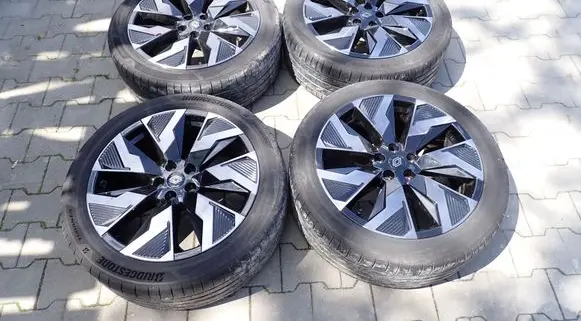 Renault Rafale R20 alloy rim 