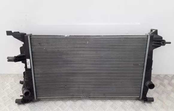 Renault Megane III Coolant radiator 214105378R 214105378 T912387D