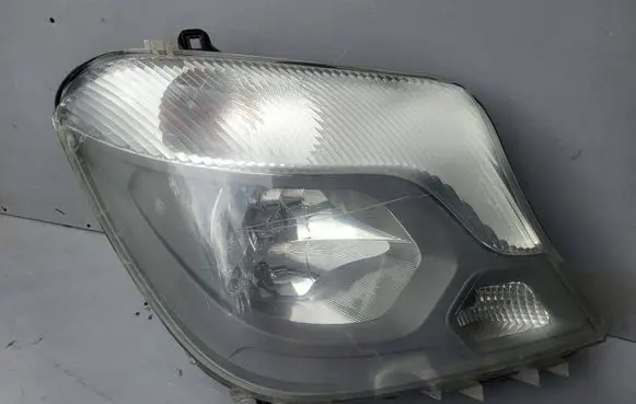 Mercedes-Benz Sprinter W906 Headlight/headlamp A9068205900