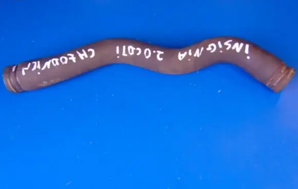 Opel Insignia A Engine coolant pipe/hose
