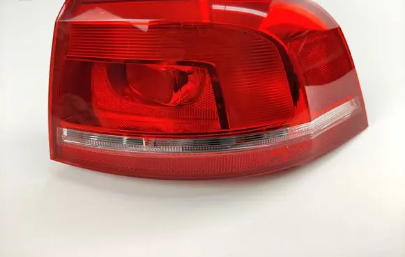 Volkswagen PASSAT B7 Rear/tail lights 3AF945096C