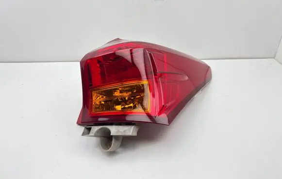 Toyota Auris E180 Rear/tail lights E115830 02267