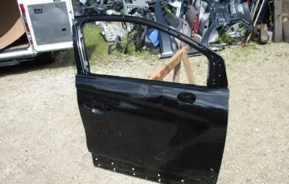 Opel Crossland X Front door