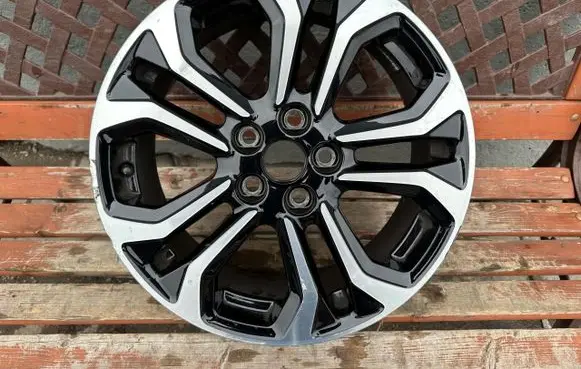 Ford Puma R17 alloy rim 