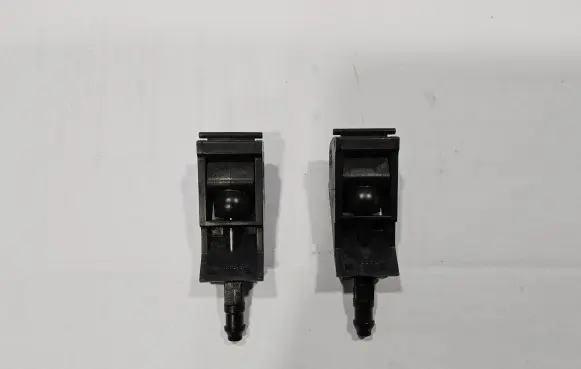 Volkswagen Up Windshield washer spray nozzle 1S0955985A 1S0955985