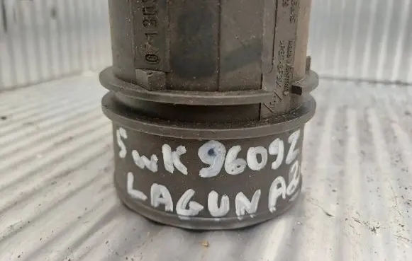 Renault Laguna II Mass air flow meter 5WK9609