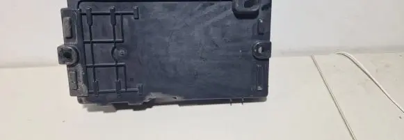 Opel Meriva B Battery tray 13312808