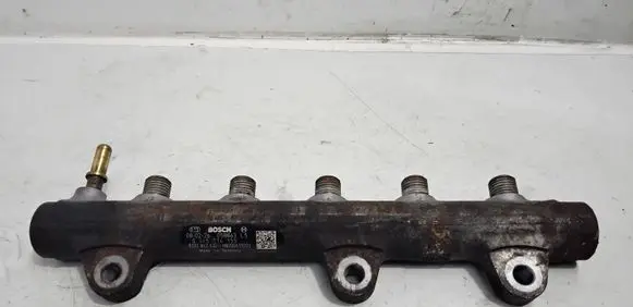 Opel Vivaro Fuel main line pipe 0445214155 8200842432