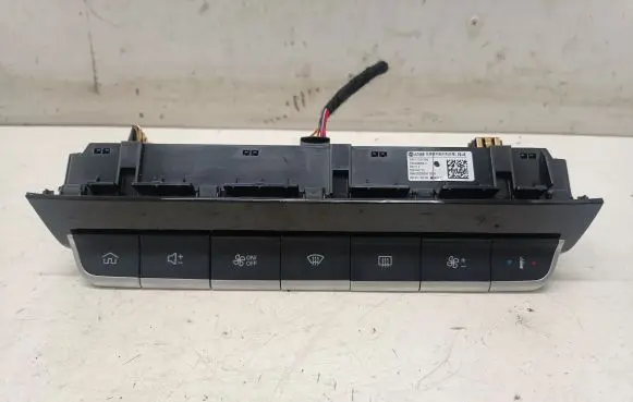 MG ZS Climate control unit 11071799