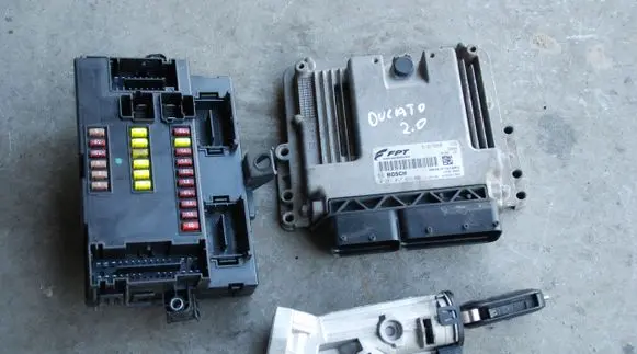Fiat Ducato Engine ECU kit and lock set 51917669