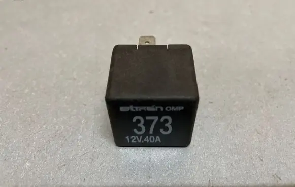 Audi A6 S6 C5 4B Other relay 8D0951253A