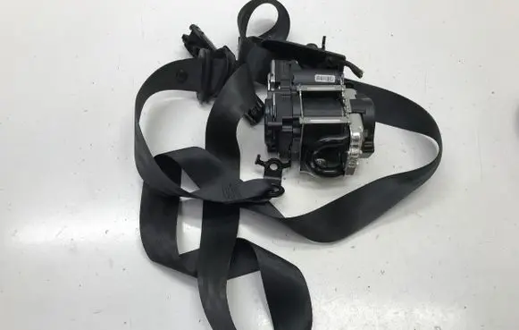 Volvo XC40 Front seatbelt 31322953 1P655382700D P31322953