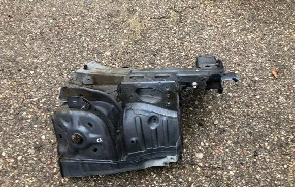 Renault Megane III Front side member 641002217R