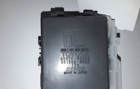 Toyota RAV 4 (XA40) Other relay 8597042020