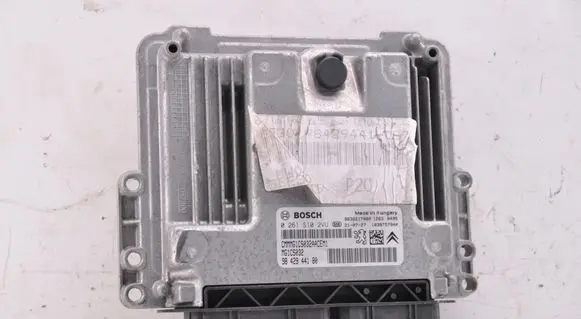 Opel Mokka B Engine control unit/module 9842944180 0261S102VU
