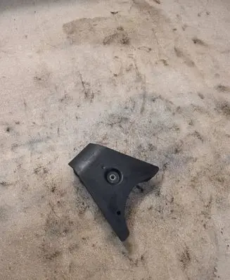 Audi A8 S8 D2 4D Engine mounting bracket 4D0199390A