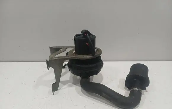 BMW 5 E60 E61 Secondary air pump 72812933 B7527600
