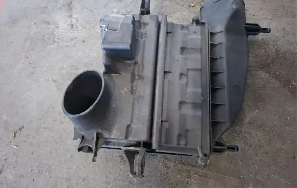 Mercedes-Benz S W221 Air filter box A6420902101 A0051535028