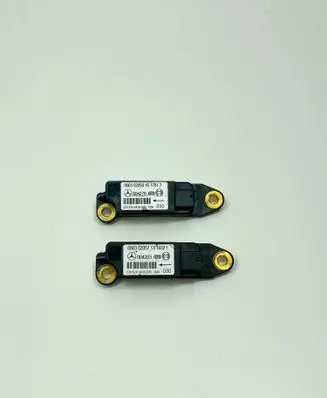 Mercedes-Benz SL R230 Airbag deployment crash/impact sensor A2208204426 2208204426