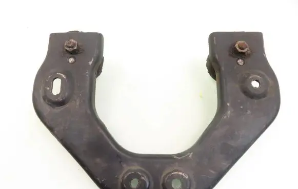 BMW 5 E34 Gearbox mounting bracket